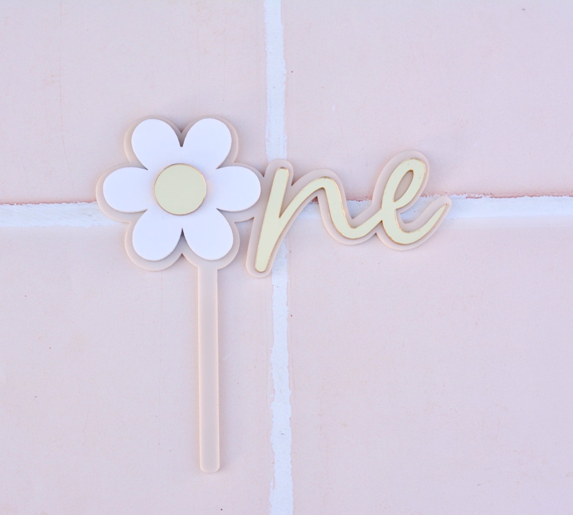 ‘One’ Daisy Cake Topper - Premium  from The Aesthetic Gift Co - Just $22.99! Shop now at The Aesthetic Gift Co
